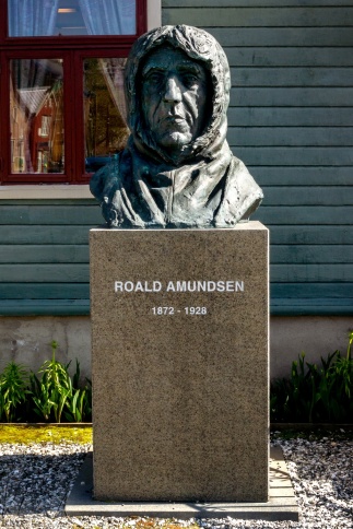 Büste des Polarforschers Roald Amundsen